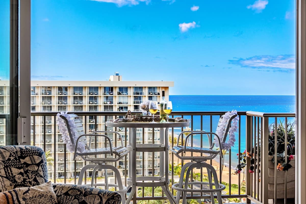 Condo in Lahaina · ★4.75 · Studio · 1 bed · No bathroom - Photo 5