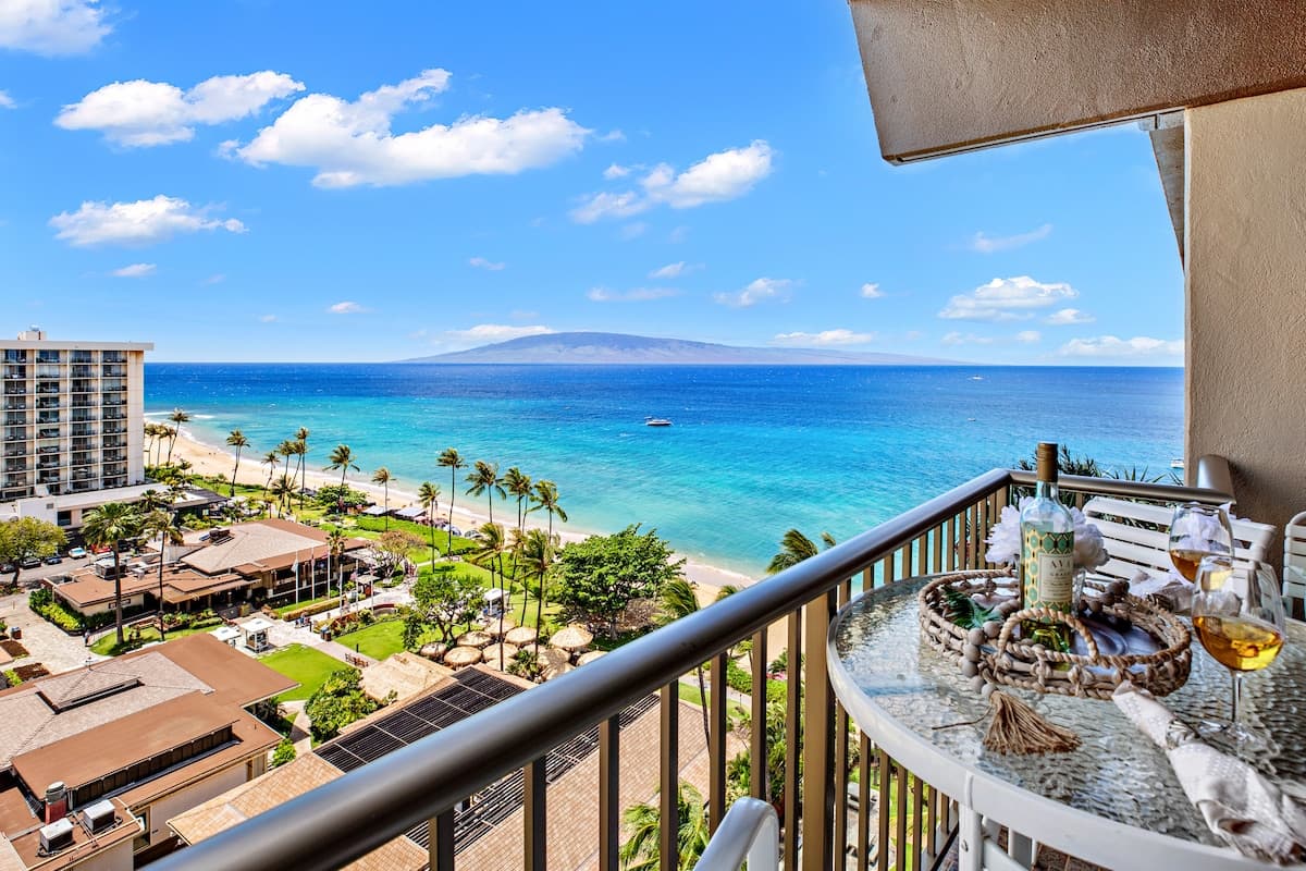 Condo in Lahaina · ★4.75 · Studio · 1 bed · No bathroom - Photo 1