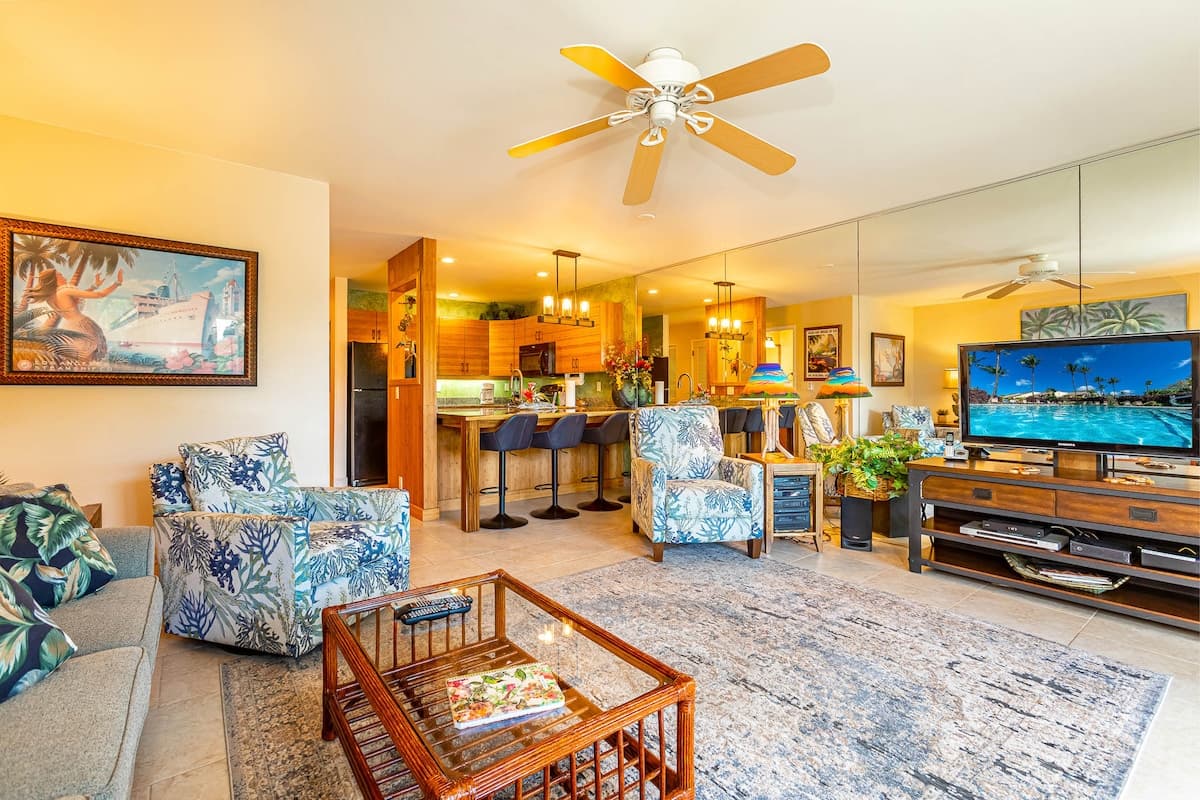 Condo in Kihei · ★5.0 · 1 bedroom · 2 beds · 2 private baths - Photo 4