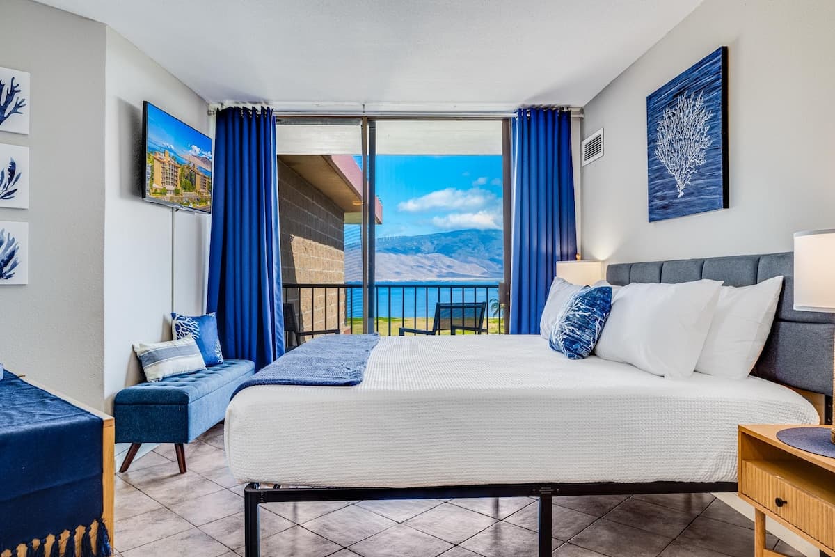 Condo in Kihei · ★4.58 · 1 bedroom · 2 beds · 1 shared bath - Photo 4
