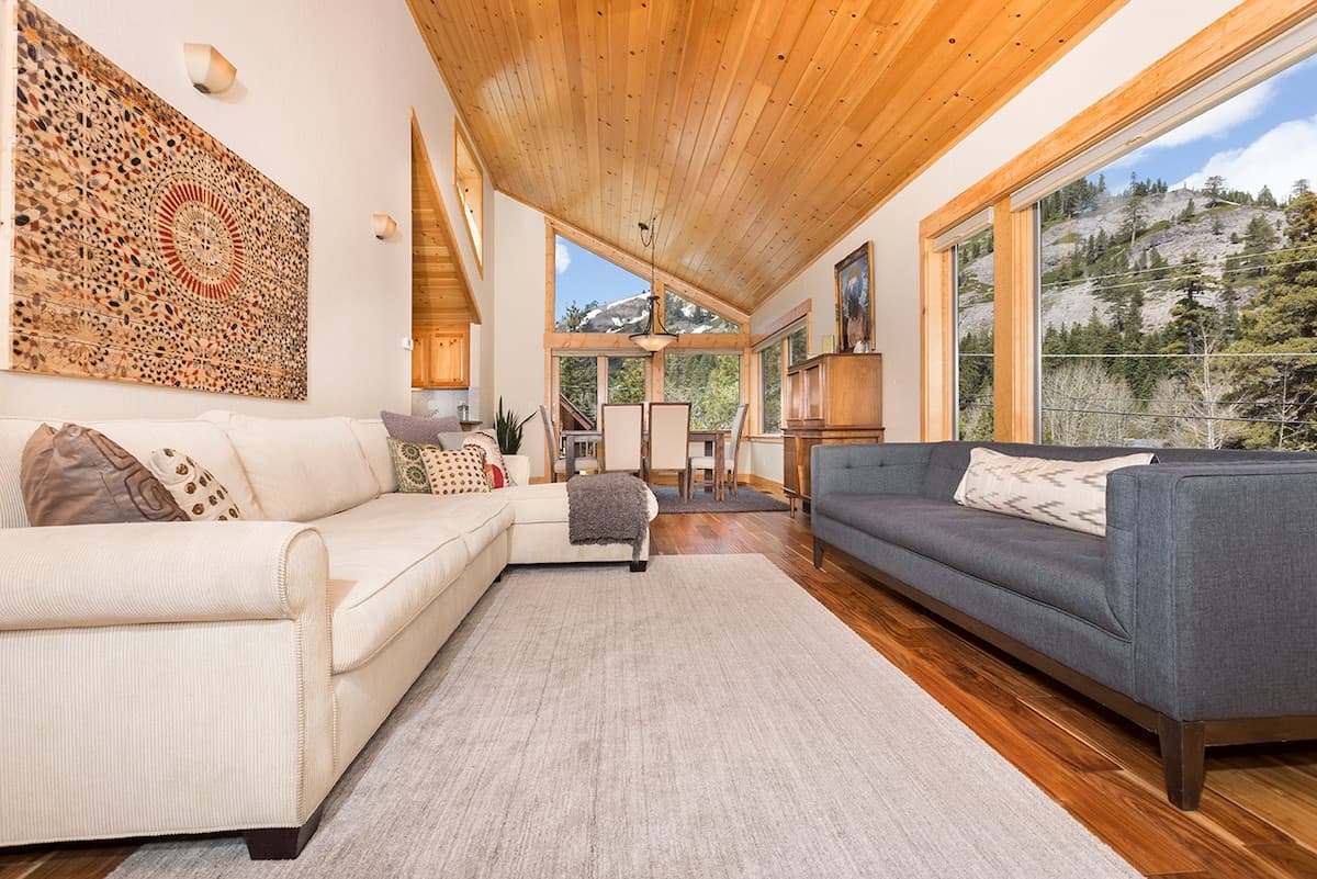 Alpine Meadows Cabin with Mountain Views & Hot Tub - Photo 4