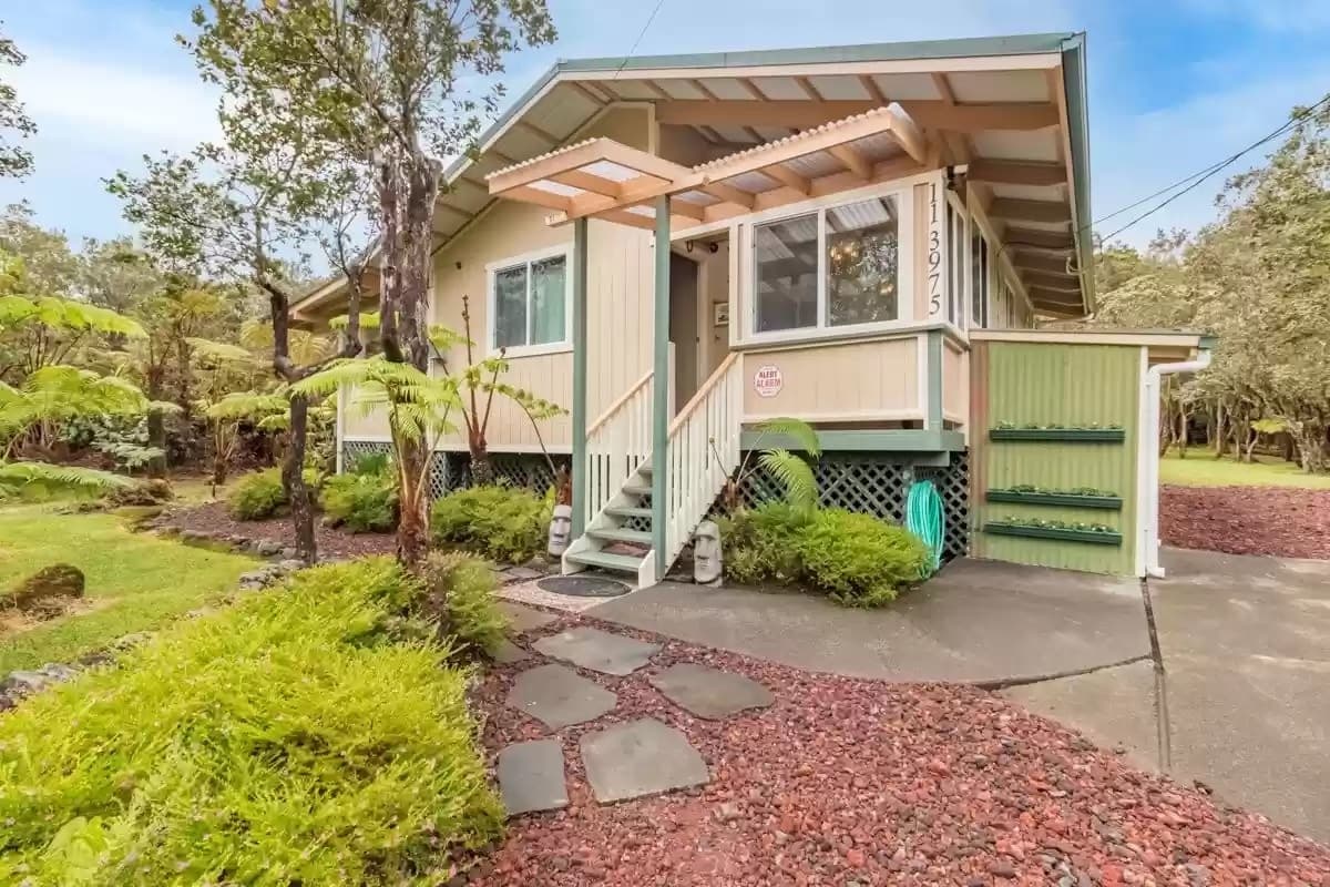 Private Rainforest Tiki Cottage•5 Min Volcanoes NP - Photo 1