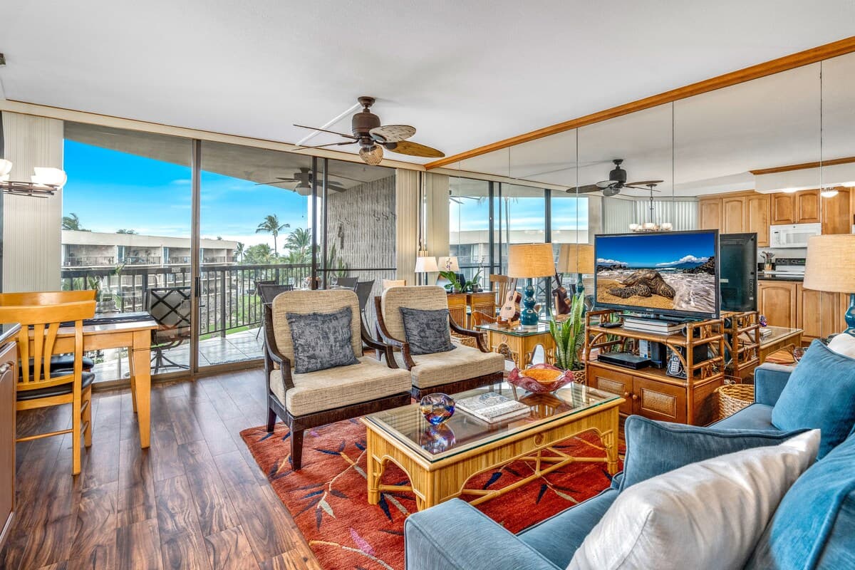 Condo in Kihei · ★4.5 · 2 bedrooms · 4 beds · 2 private baths - Photo 2