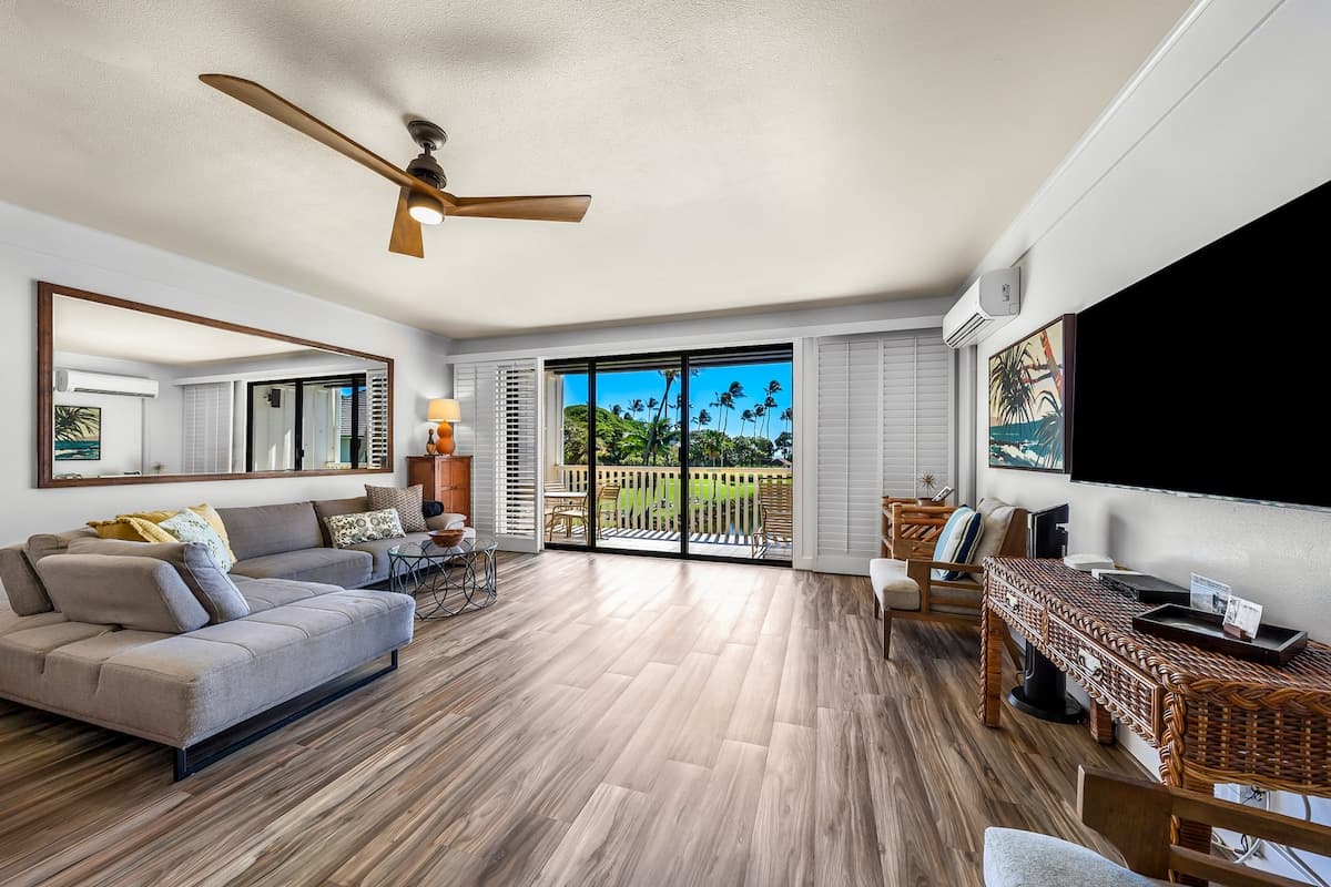 KP212 Ocean View | AC•Pool•Gym | Two Lanais - Photo 3
