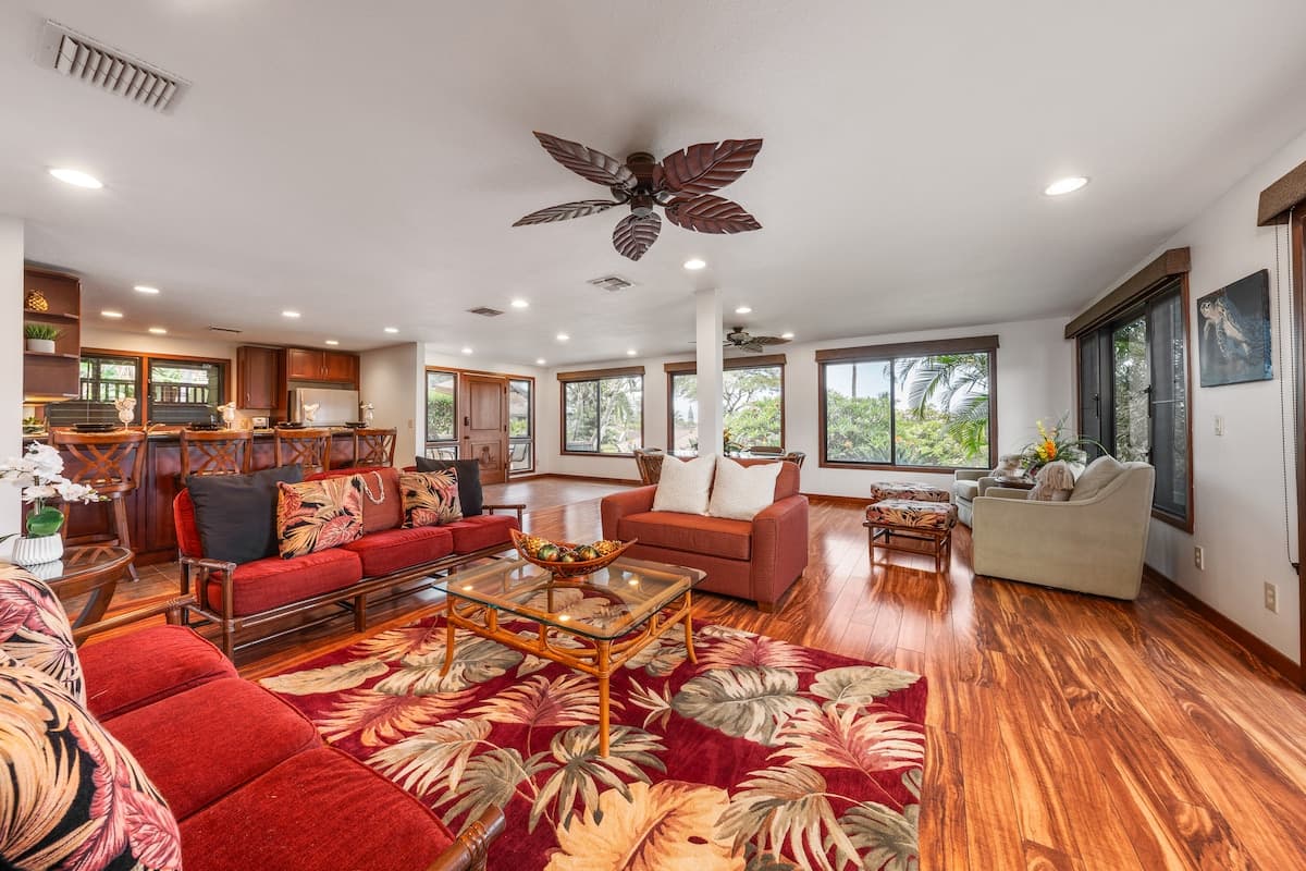 Condo in Lahaina · ★4.85 · 3 bedrooms · 4 beds · 2 baths - Photo 1