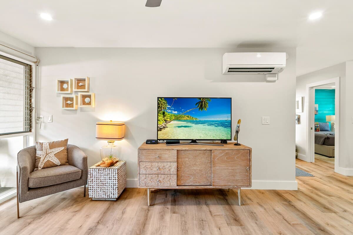 Condo in Wailuku · ★4.94 · 1 bedroom · 1 bed · 1 private bath - Photo 5