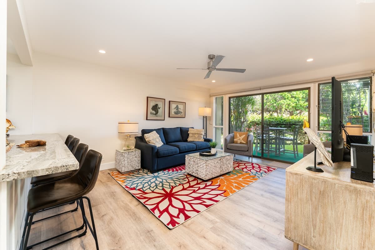 Condo in Wailuku · ★4.94 · 1 bedroom · 1 bed · 1 private bath - Photo 4