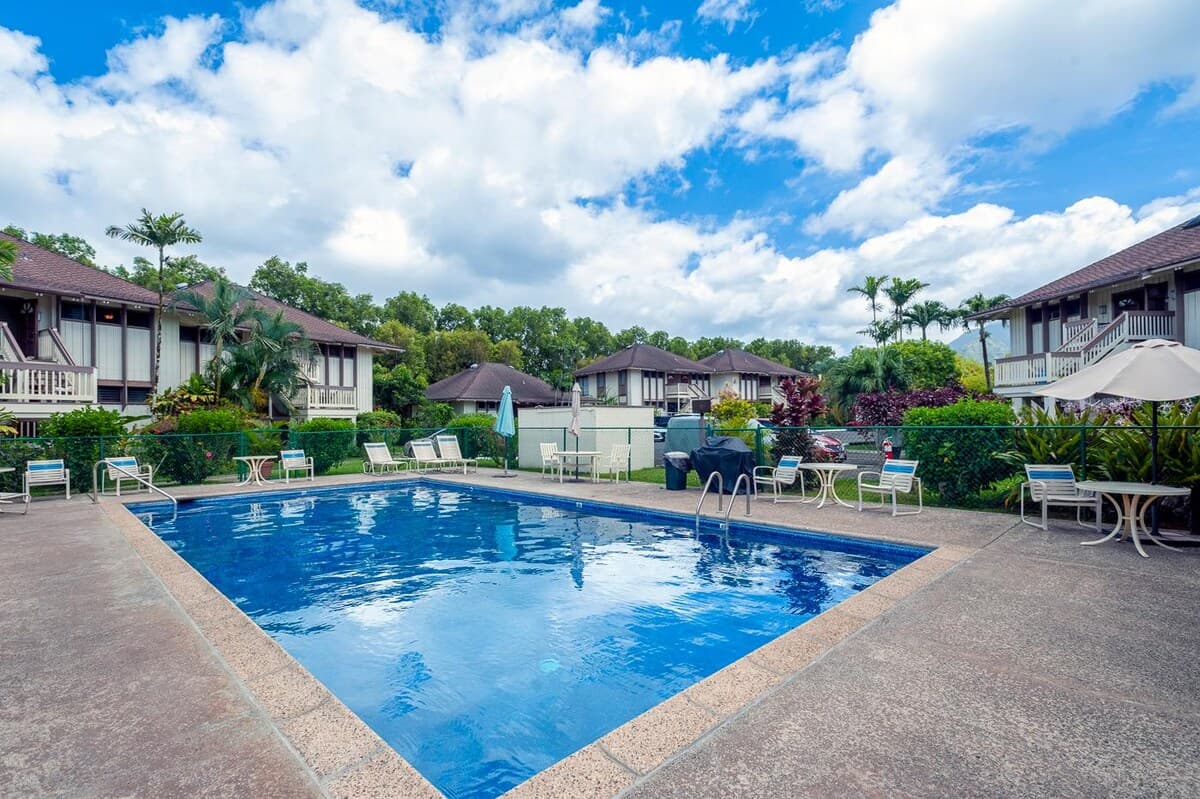 Home in Princeville · ★4.74 · Studio · 1 bed · 1 private bath - Photo 5