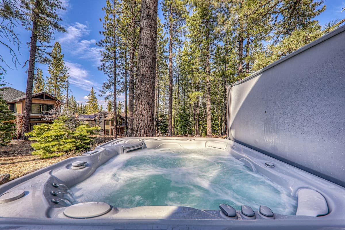 Schaffer's Mill Townhome with Hot Tub & Patio - Photo 4