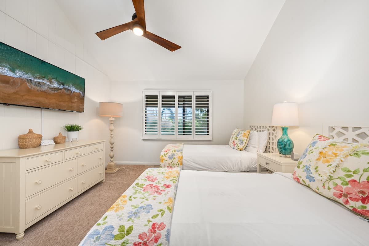 Condo in Kihei · ★4.97 · 2 bedrooms · 4 beds · 2 baths - Photo 5