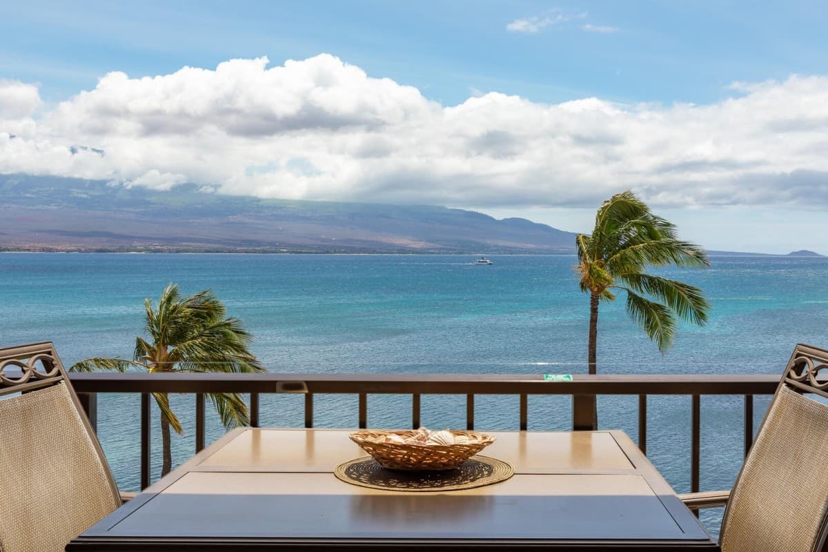 Condo in Wailuku · ★4.63 · 3 bedrooms · 4 beds · 2 private baths - Photo 1