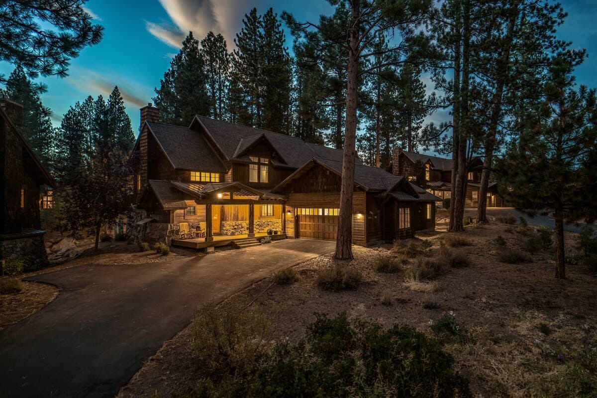 Cozy Old Greenwood Cottage, Tahoe Club Pool Access - Photo 1