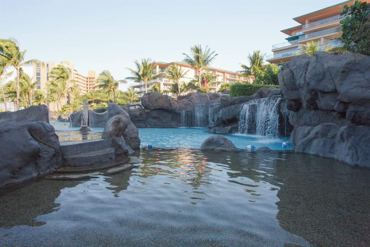 Condo in Lahaina · ★5.0 · 2 bedrooms · 3 beds · 2 baths - Photo 3