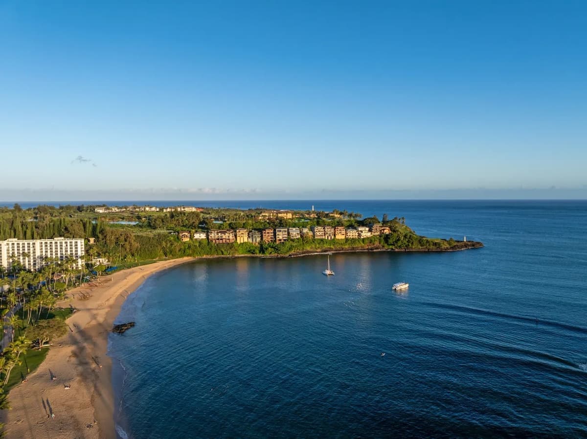 Oceanview Estate + Beach Access, Pali Kai Palace - Photo 3