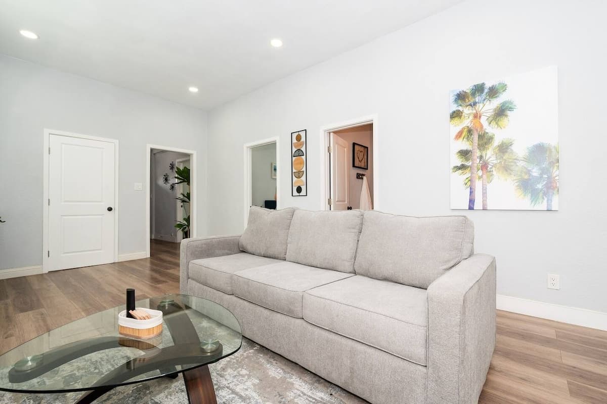 Japantown Home with High Ceilings & Fast Wi-Fi - Photo 5