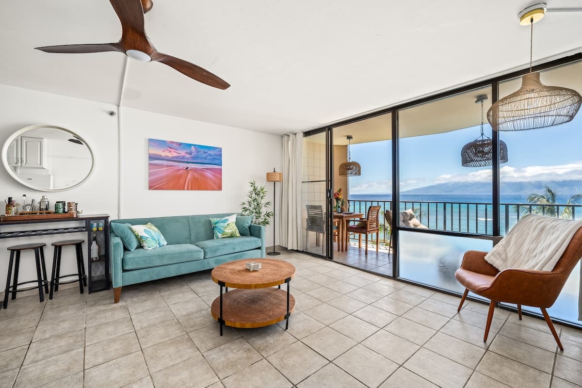 Driftwood Oceanfront - Photo 4