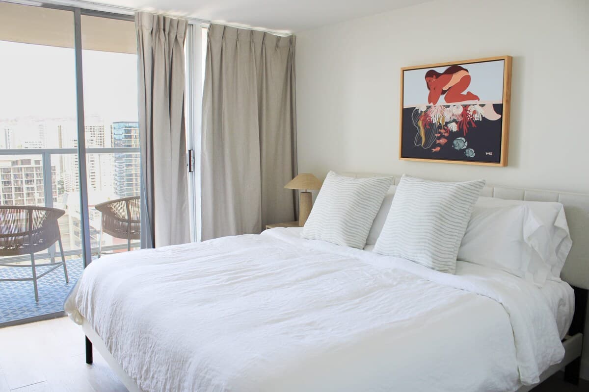 Condo in Honolulu · ★4.91 · 1 bedroom · 3 beds · 1 private bath - Photo 1