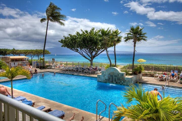 Condo in Lahaina · ★5.0 · 2 bedrooms · 3 beds · 2 baths - Photo 2
