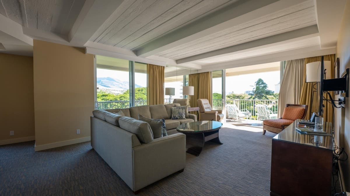 Condo in Lahaina · ★5.0 · 2 bedrooms · 4 beds · 2 private baths - Photo 4