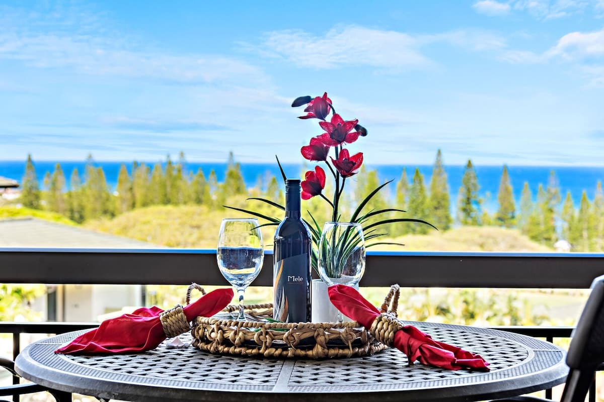 Condo in Lahaina · ★4.86 · 1 bedroom · 2 beds · 1.5 private baths - Photo 1