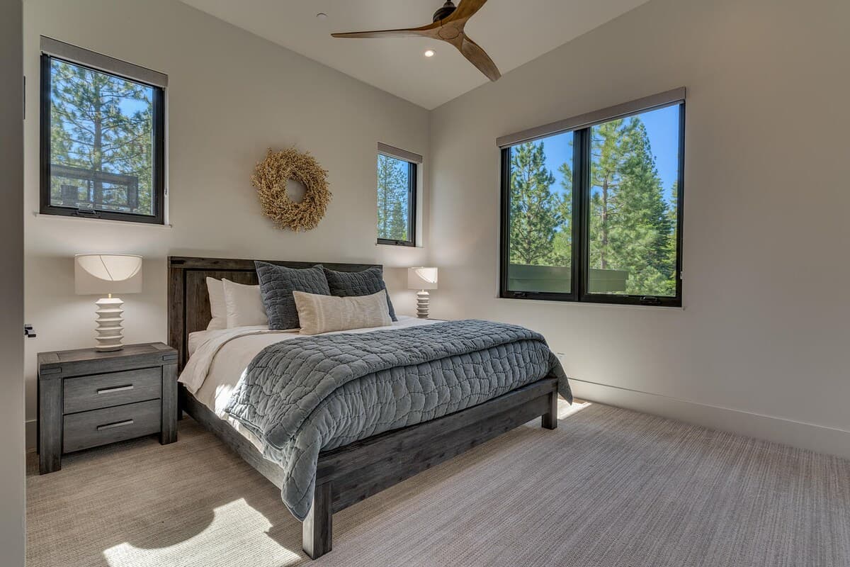 New 2024 Mountain Modern Home, Hot Tub, Gated - Photo 1
