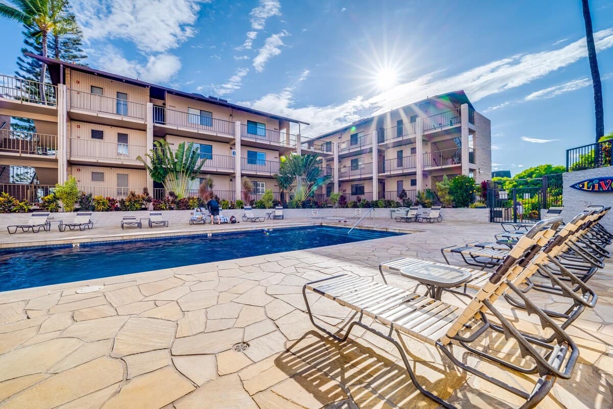 Condo in Kihei · ★4.33 · 2 bedrooms · 3 beds · 1 shared bath - Photo 3
