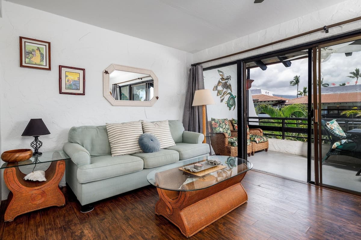 Condo in Kailua-Kona · ★4.7 · 1 bedroom · 2 beds · 1 private bath - Photo 5