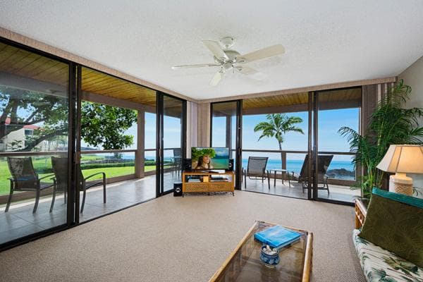 Condo in Kailua-Kona · ★4.76 · 2 bedrooms · 3 beds · 2 baths - Photo 4