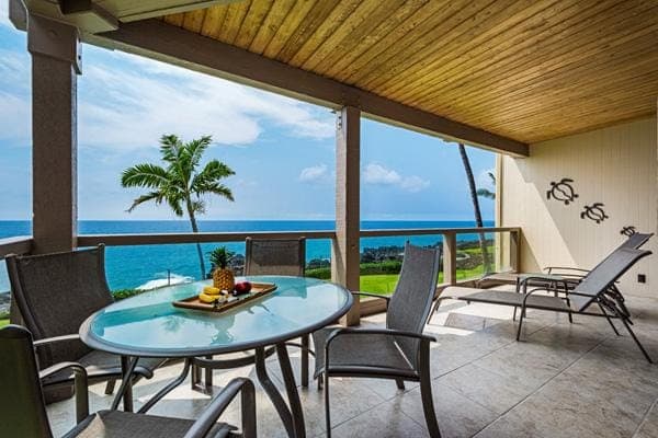 Condo in Kailua-Kona · ★4.76 · 2 bedrooms · 3 beds · 2 baths - Photo 2
