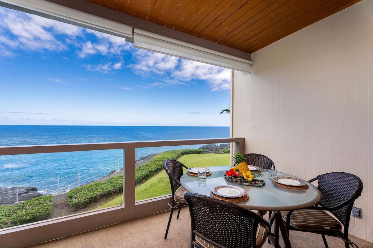 Condo in Kailua-Kona · ★4.67 · 2 bedrooms · 3 beds · 2 baths - Photo 4
