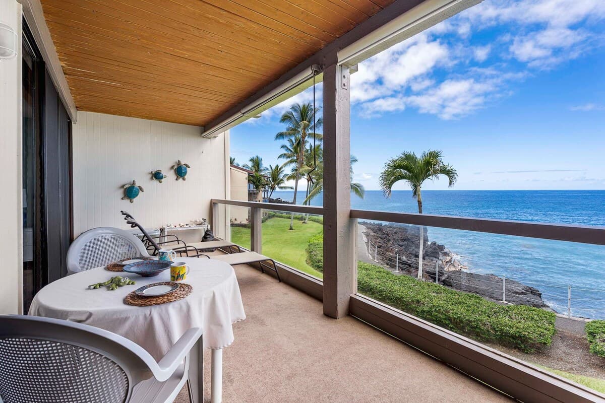 Condo in Kailua-Kona · ★4.67 · 2 bedrooms · 3 beds · 2 baths - Photo 3