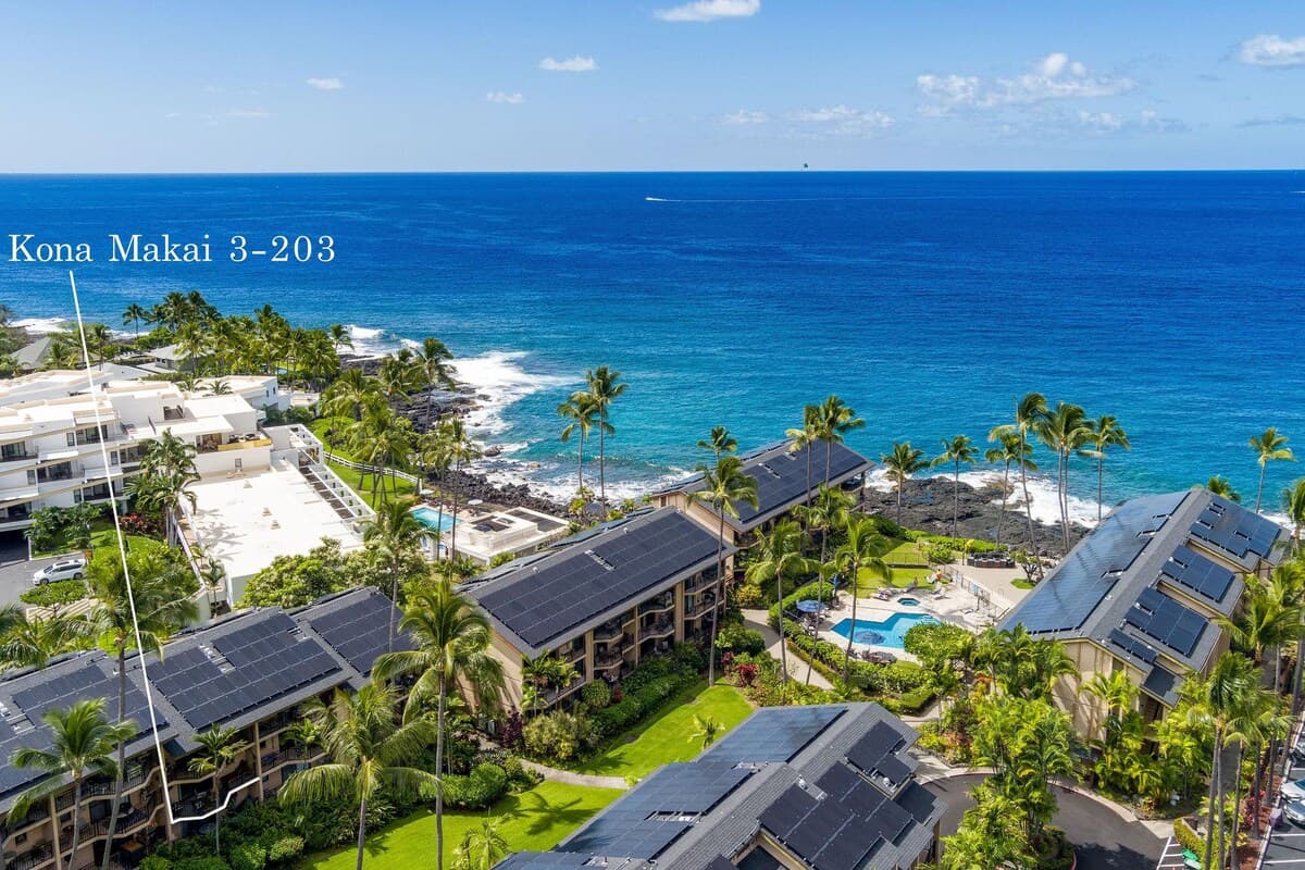 Condo in Kailua-Kona · ★4.77 · 1 bedroom · 1 bed · 1 private bath - Photo 3