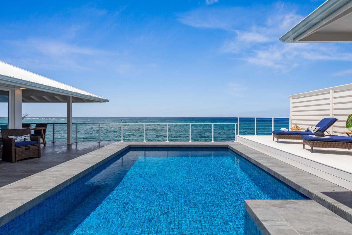 Home in Kailua-Kona · ★4.94 · 2 bedrooms · 2 beds · 2 baths - Photo 1