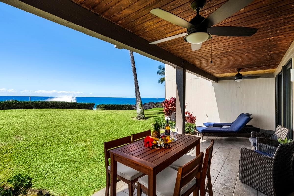 Condo in Kailua-Kona · ★4.89 · 2 bedrooms · 3 beds · 2 baths - Photo 3