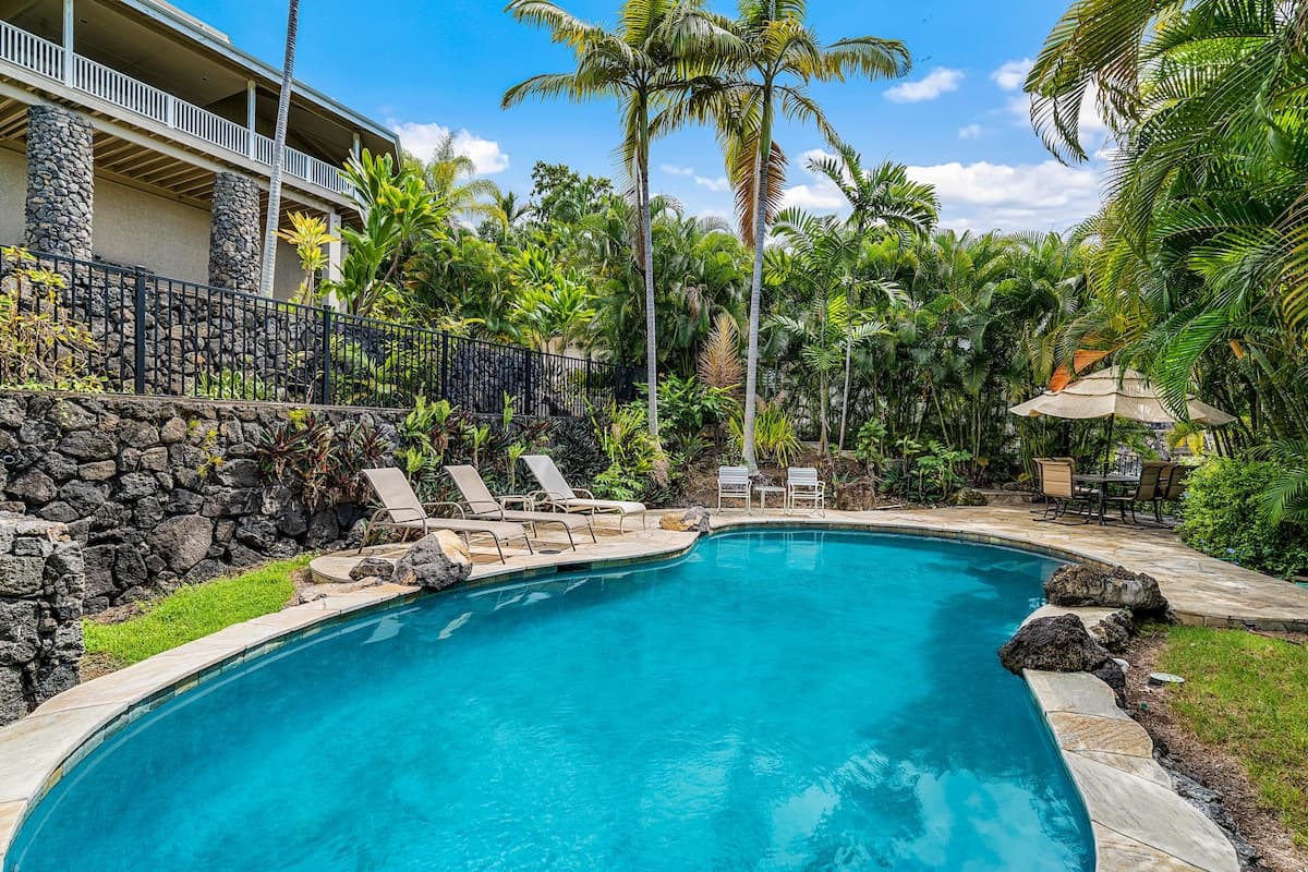 Home in Kailua-Kona · ★4.5 · 3 bedrooms · 4 beds · 2 baths - Photo 1