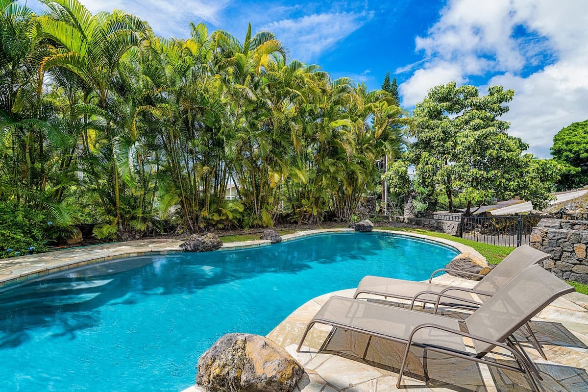 Home in Kailua-Kona · ★4.5 · 3 bedrooms · 4 beds · 2 baths - Photo 3