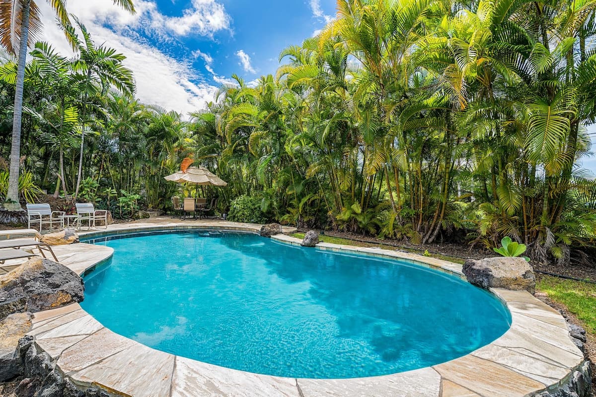 Home in Kailua-Kona · ★4.5 · 3 bedrooms · 4 beds · 2 baths - Photo 4