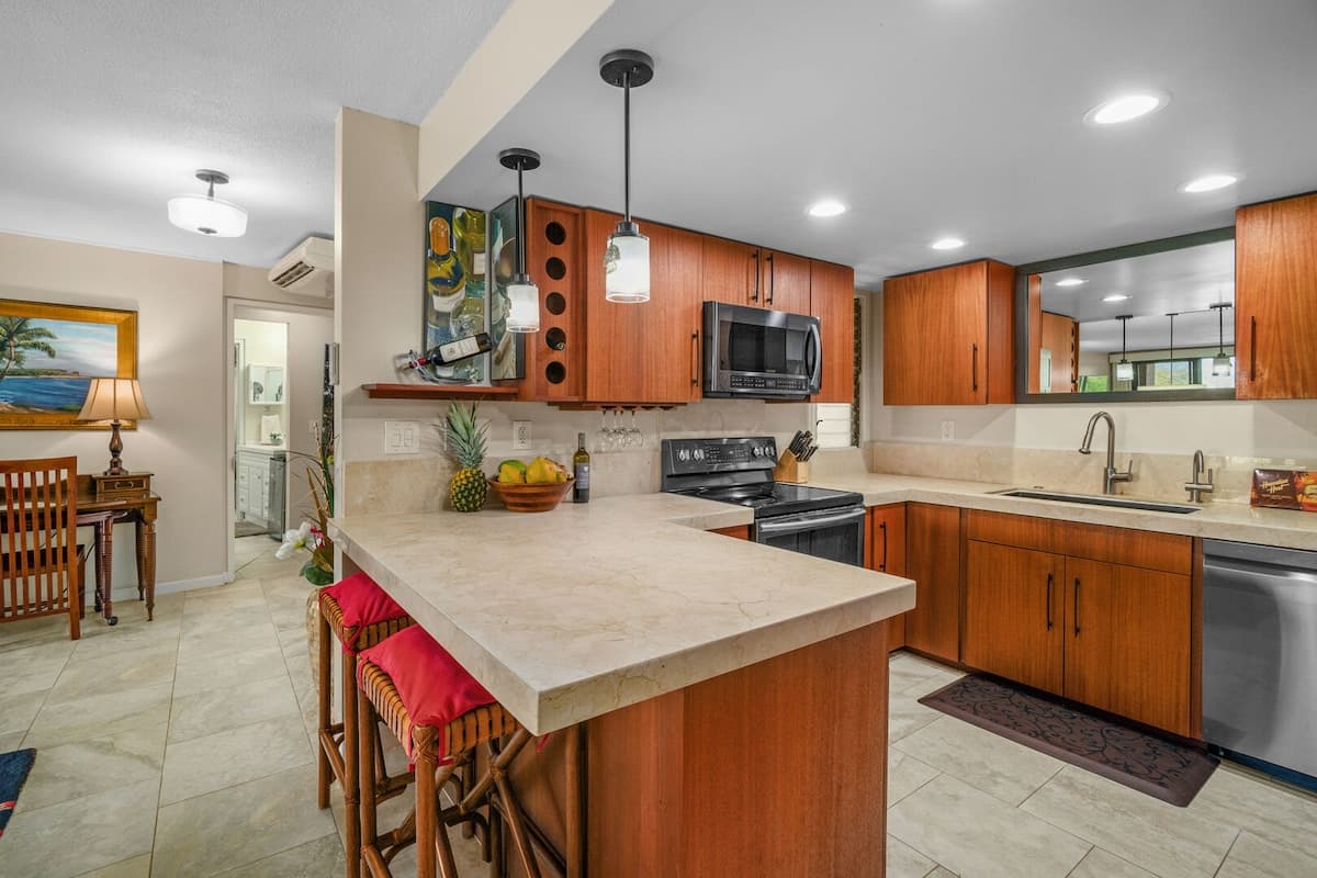 Condo in Princeville · ★4.82 · 3 bedrooms · 3 beds · 3 baths - Photo 4