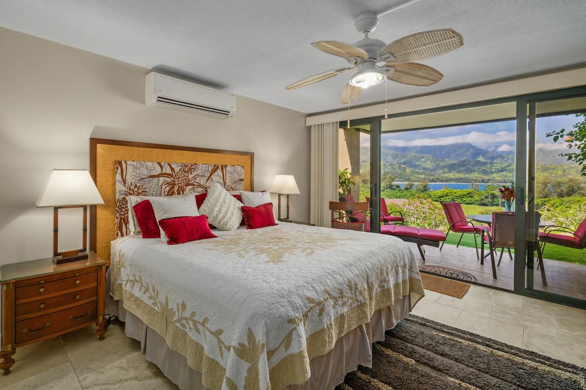 Condo in Princeville · ★4.82 · 3 bedrooms · 3 beds · 3 baths - Photo 5