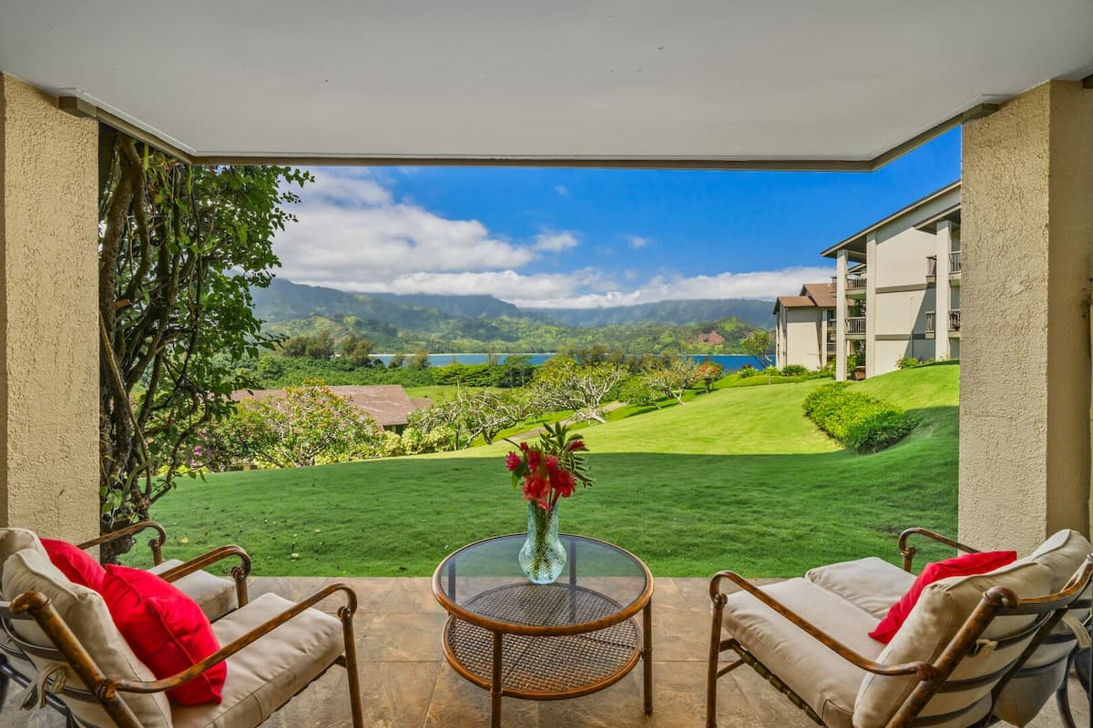 Condo in Princeville · ★4.67 · 2 bedrooms · 2 beds · 2 baths - Photo 2