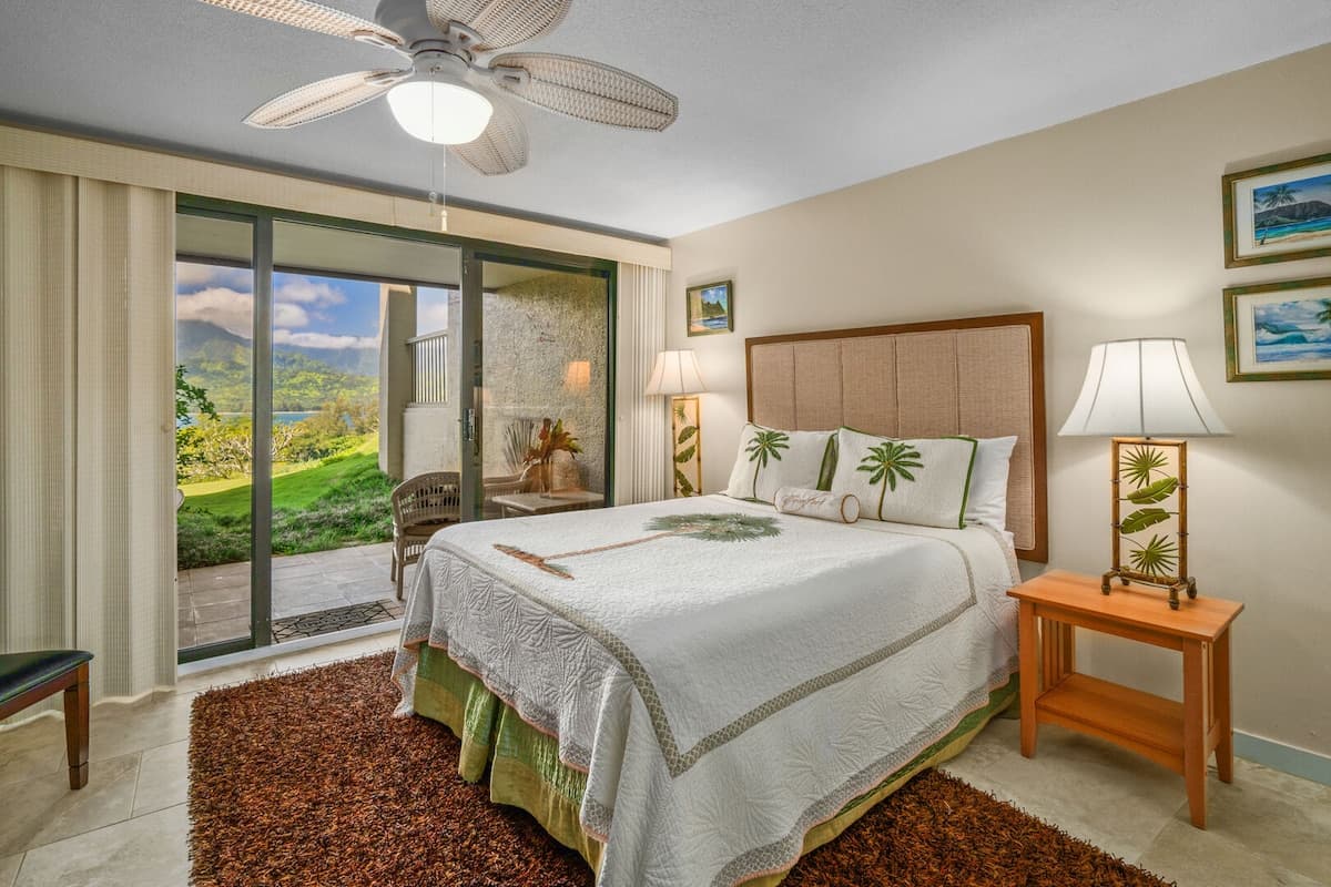 Condo in Princeville · ★4.67 · 2 bedrooms · 2 beds · 2 baths - Photo 5