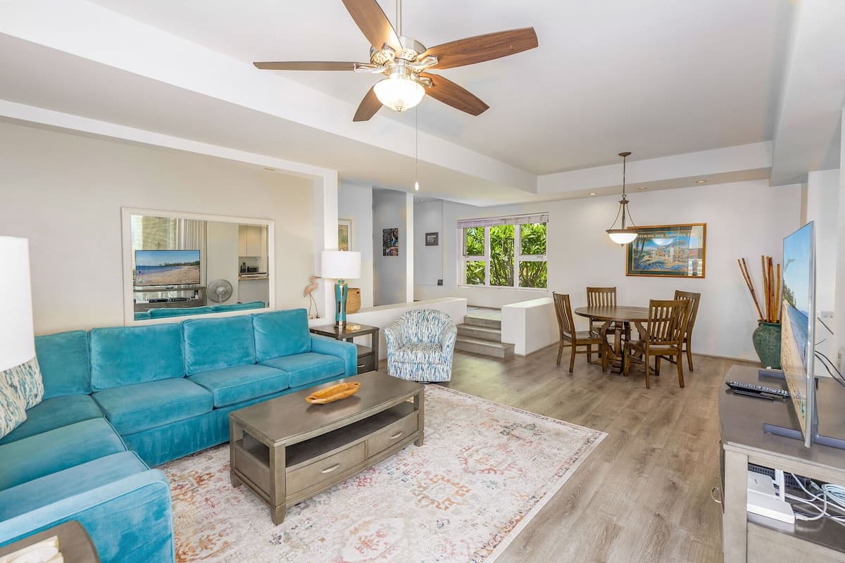 Condo in Kihei · ★4.33 · 1 bedroom · 2 beds · 2 private baths - Photo 2
