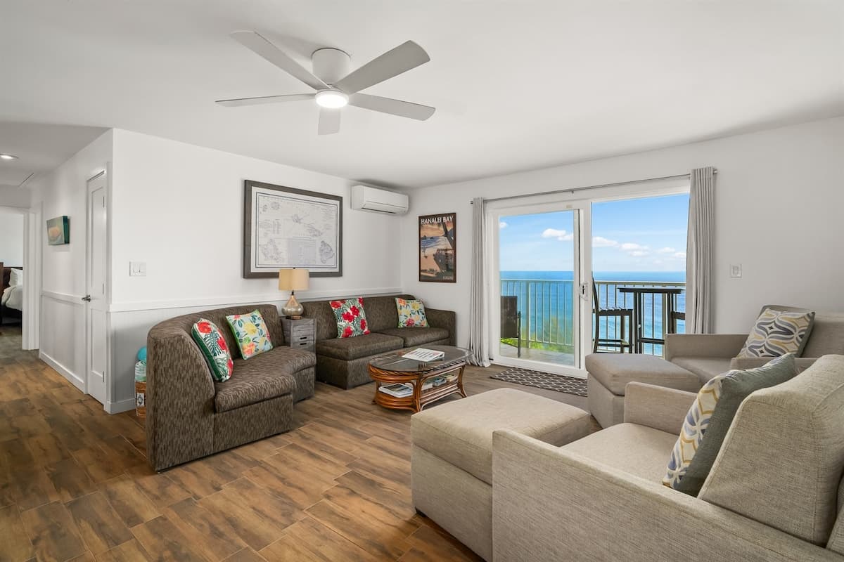 Condo in Princeville · ★4.96 · 2 bedrooms · 2 beds · 2 baths - Photo 2