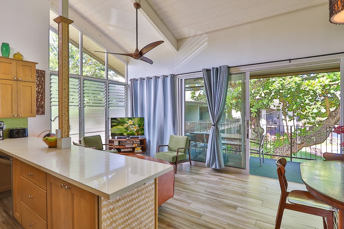 Condo in Lahaina · ★5.0 · 3 bedrooms · 4 beds · 2 baths - Photo 5