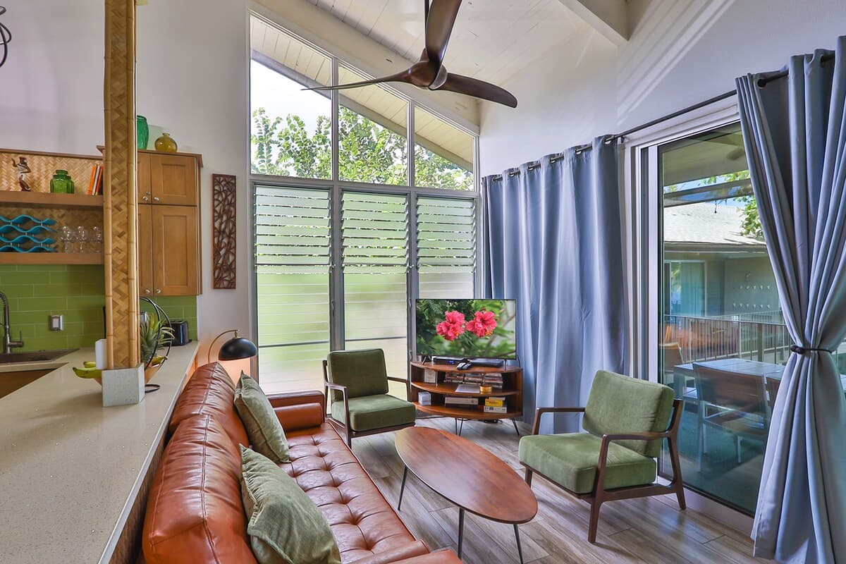 Condo in Lahaina · ★5.0 · 3 bedrooms · 4 beds · 2 baths - Photo 3