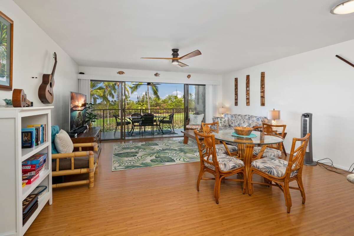 Condo in Kailua-Kona · ★5.0 · 2 bedrooms · 3 beds · 2 private baths - Photo 4