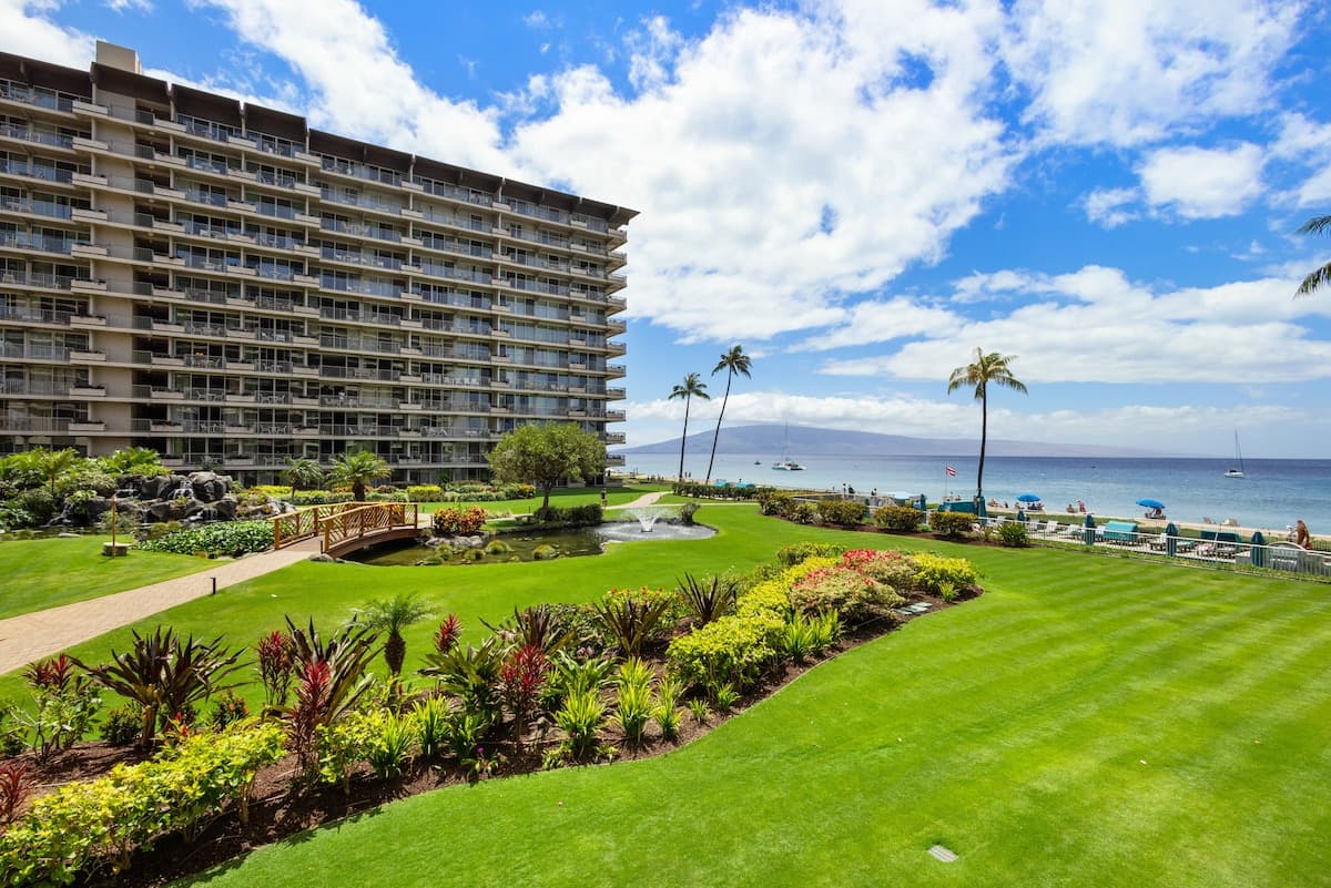 Condo in Lahaina · ★5.0 · Studio · 1 bed · 1 bath - Photo 1