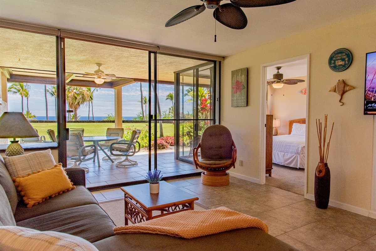 Ocean & Golf Views | Remodeled Kona Villa w/ AC - Photo 2