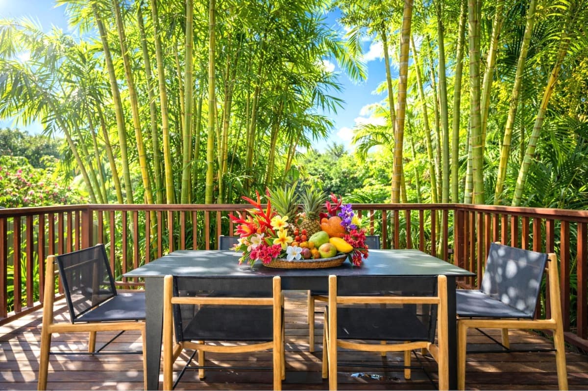 Condo in Lahaina · ★4.82 · 3 bedrooms · 4 beds · 3 baths - Photo 1