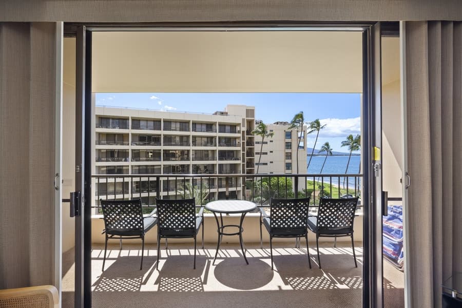 Condo in Kihei · ★4.67 · 1 bedroom · 2 beds · 1 private bath - Photo 3